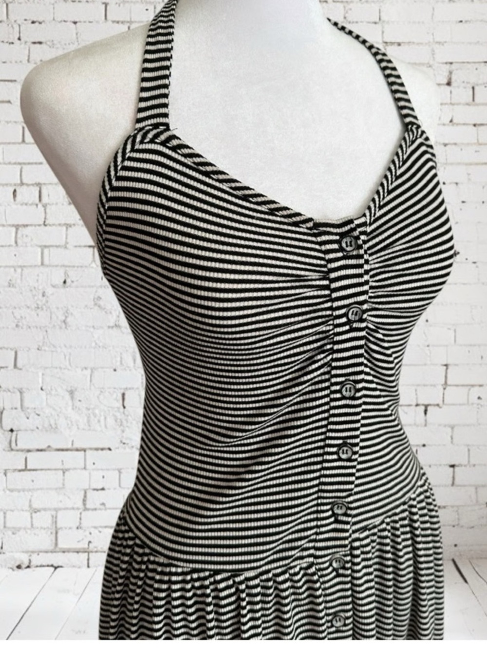 Free People Black & White Striped Backless Halter Maxi Dress NWOT - Picture 4 of 5